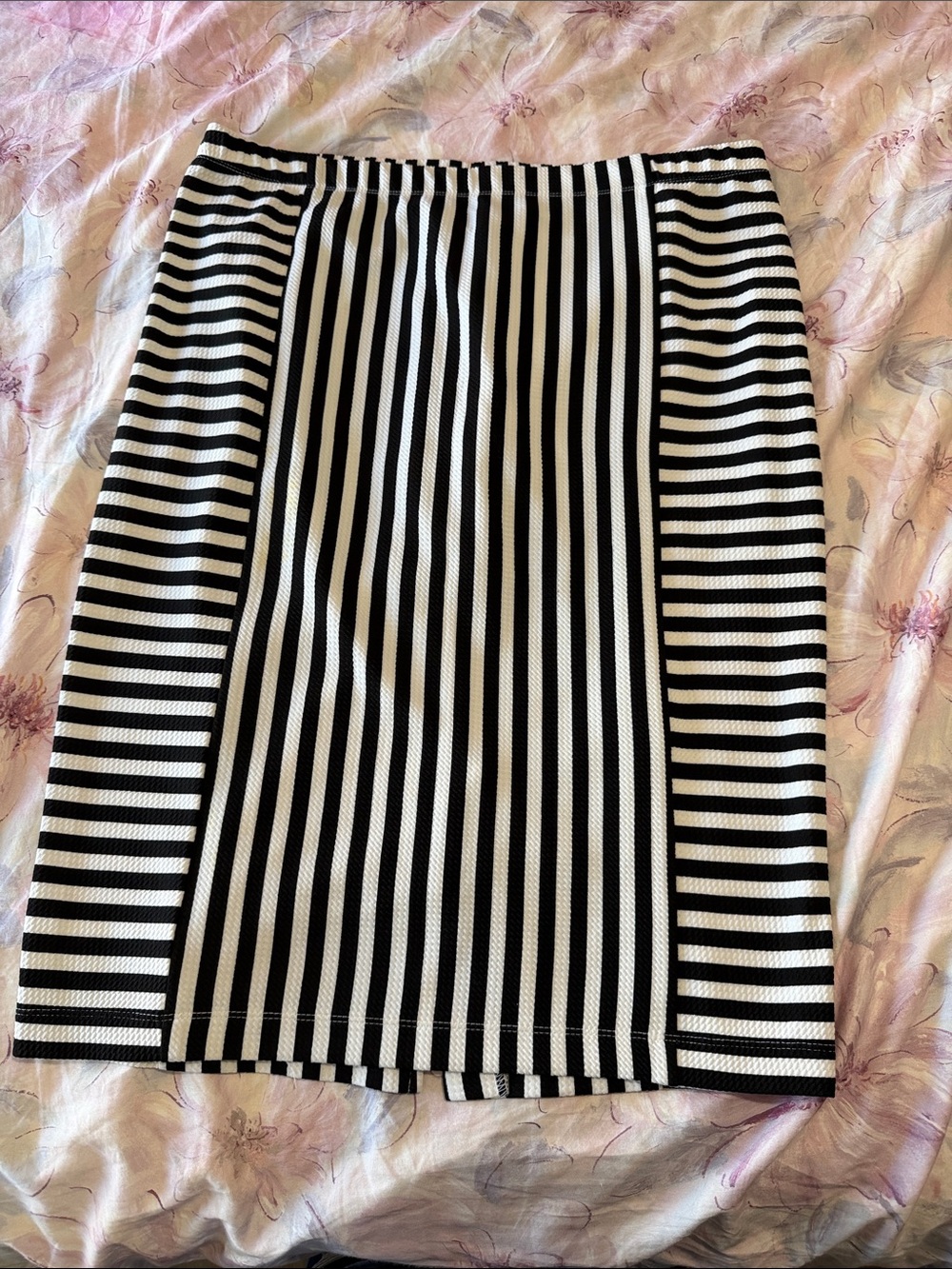 Alyx Black and White Vertical Stripe Pencil Skirt